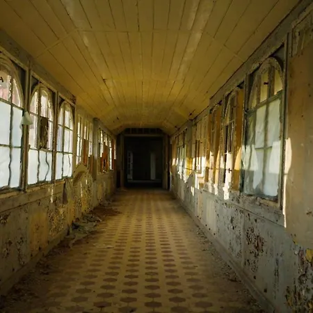 Parkresidenz Lychen, 7 *