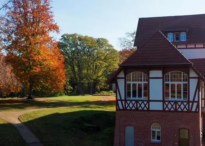 Parkresidenz Lychen, 7 *