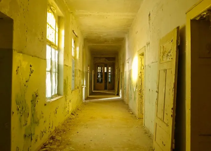 Parkresidenz Lychen, 7 *